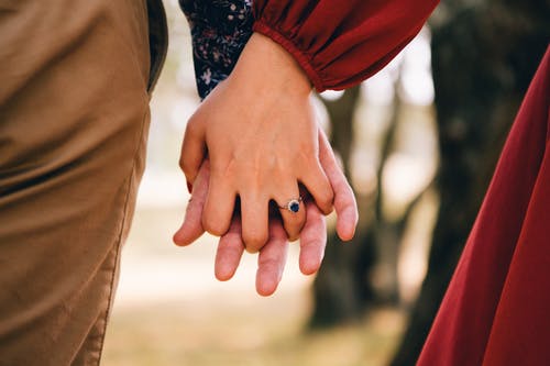 什么样的女人吸引男人?还只光靠脸蛋你就输惨了! 什么样的女人吸引男人?还只光靠脸蛋你就输惨了!
